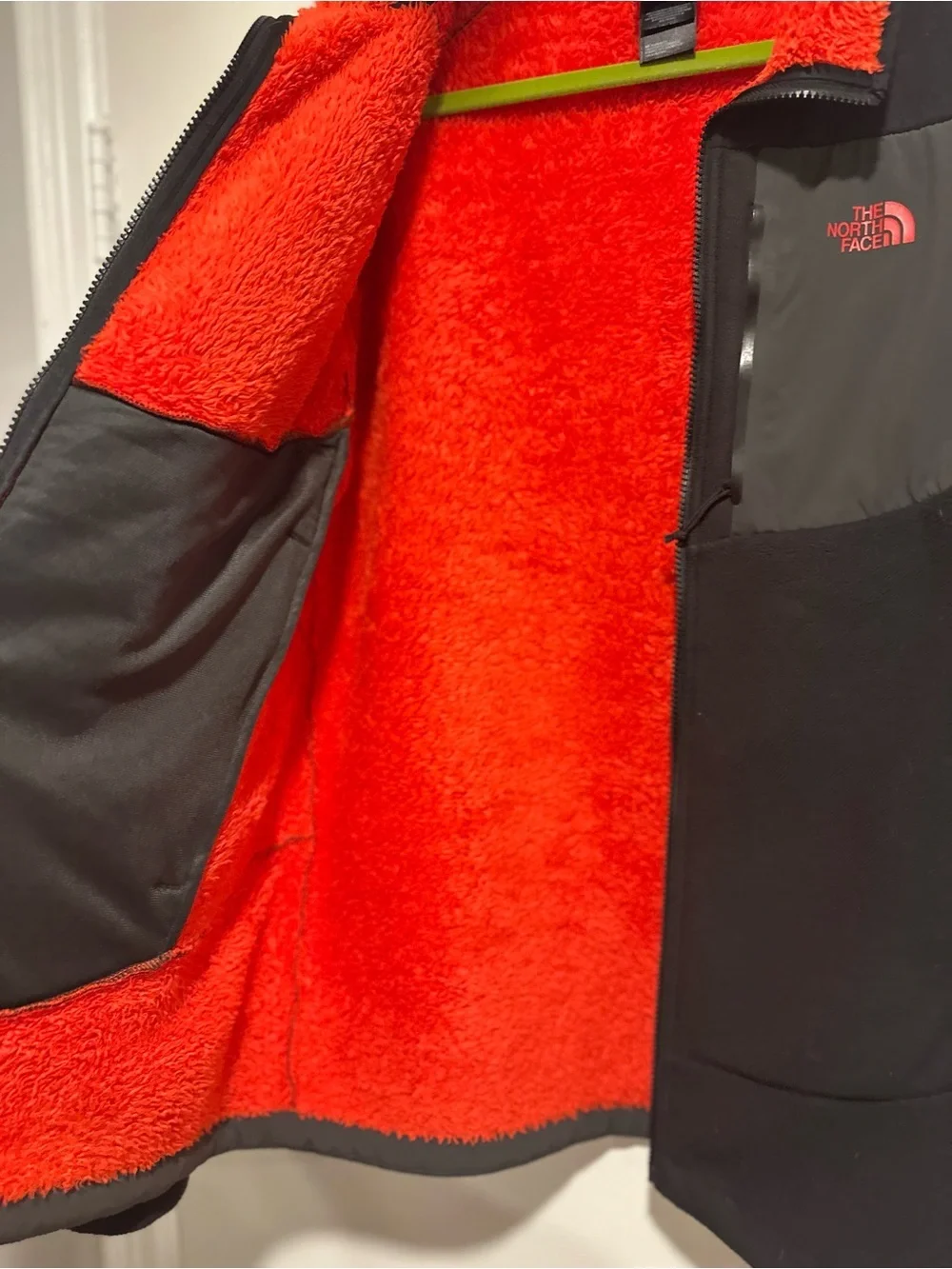 The North Face Jacket Sz:L Black Full Zip Chimborazo Fleece Red Sherpa Lined.